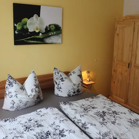 Chicke In شقة Struppen